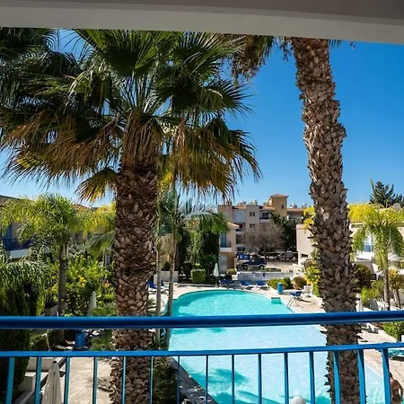 Sapphire Oasis Apartament *